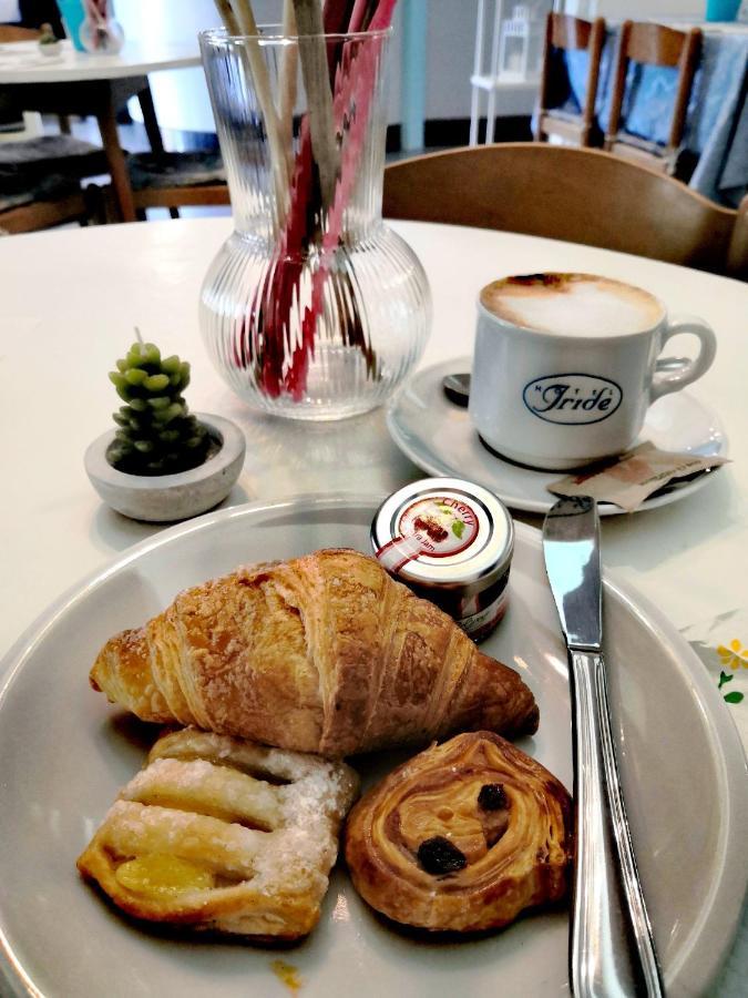 Hotel Iride Suite & Breakfast- Ideale Per Famiglie E Coppie Riccione Exterior foto