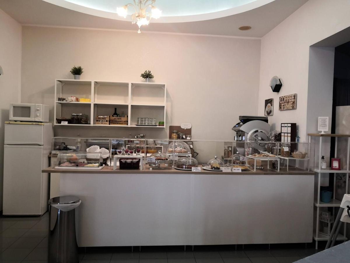 Hotel Iride Suite & Breakfast- Ideale Per Famiglie E Coppie Riccione Exterior foto