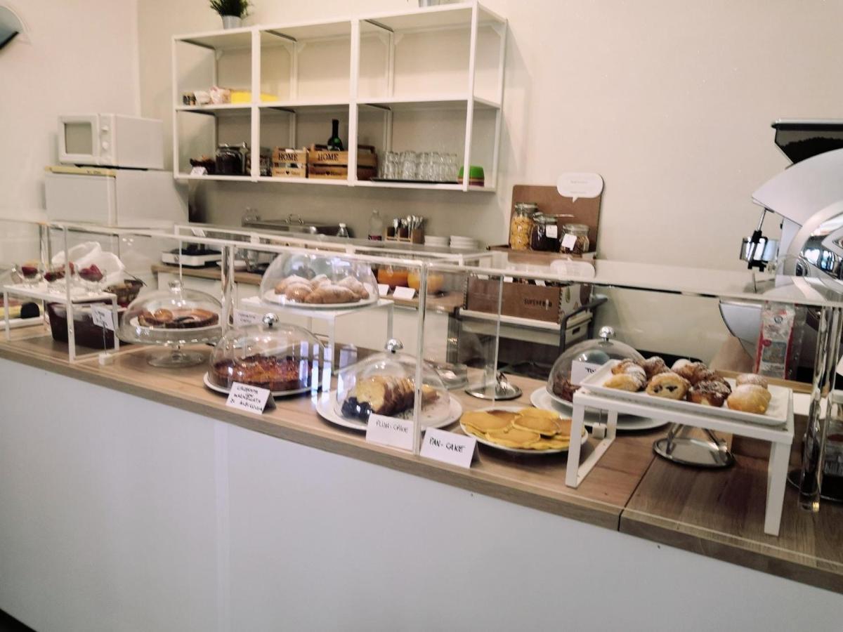 Hotel Iride Suite & Breakfast- Ideale Per Famiglie E Coppie Riccione Exterior foto