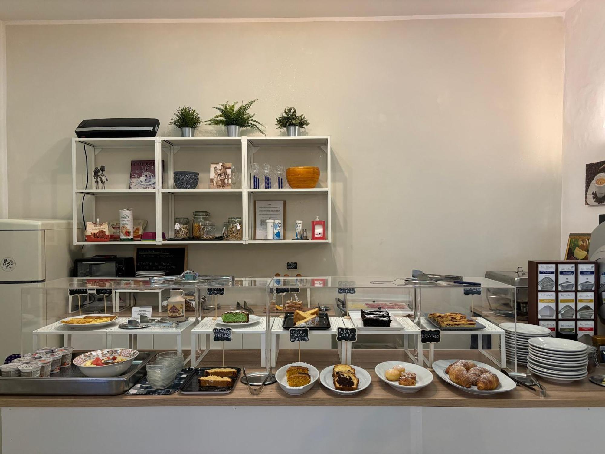 Hotel Iride Suite & Breakfast- Ideale Per Famiglie E Coppie Riccione Exterior foto